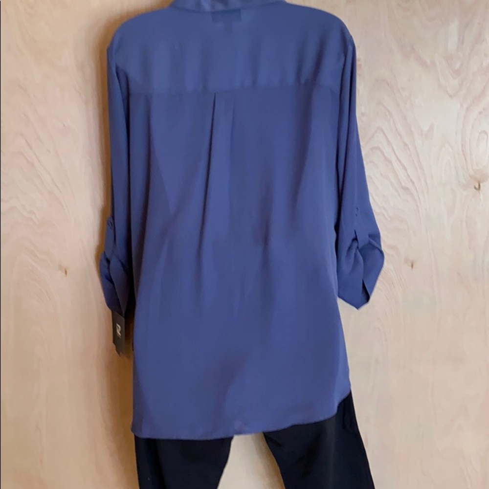 Blouse - Picture 2 of 6